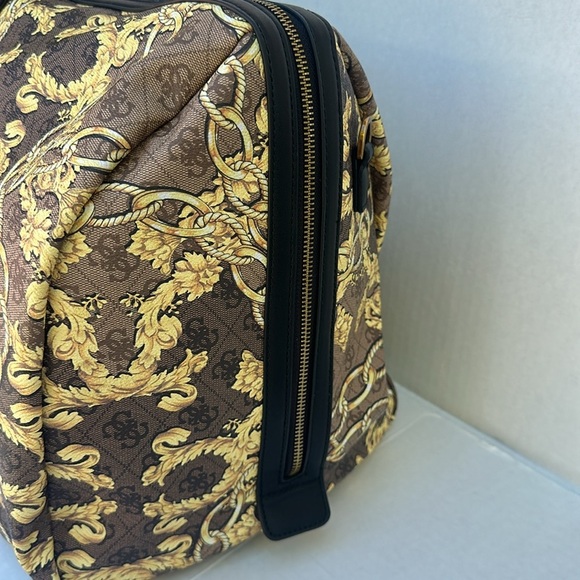 New GUESS  Large Travel bag - Picture 5 of 12